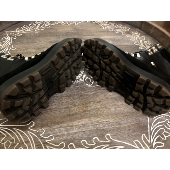 Women's Urban Outfitters Suede Hiking Boots - Picture 4 of 6